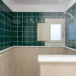 Triotissa Local Living Residences * דריוס