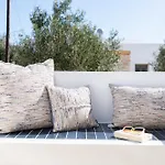 Apartment Triotissa Local Living Residences
