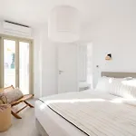 Apartment Triotissa Local Living Residences *