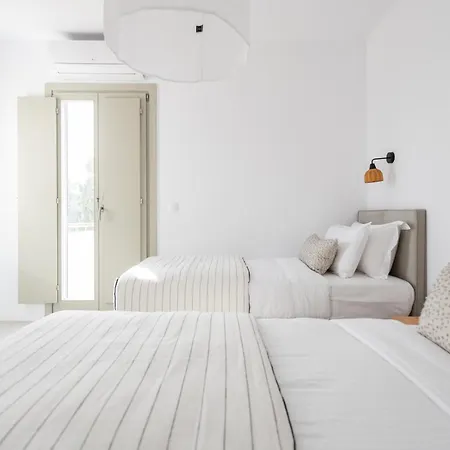 Triotissa Local Living Residences دريوس