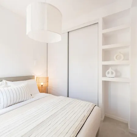 Apartment Triotissa Local Living Residences Drios