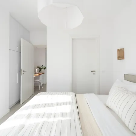 Triotissa Local Living Residences * دريوس