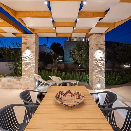 Triotissa Local Living Residences Drios